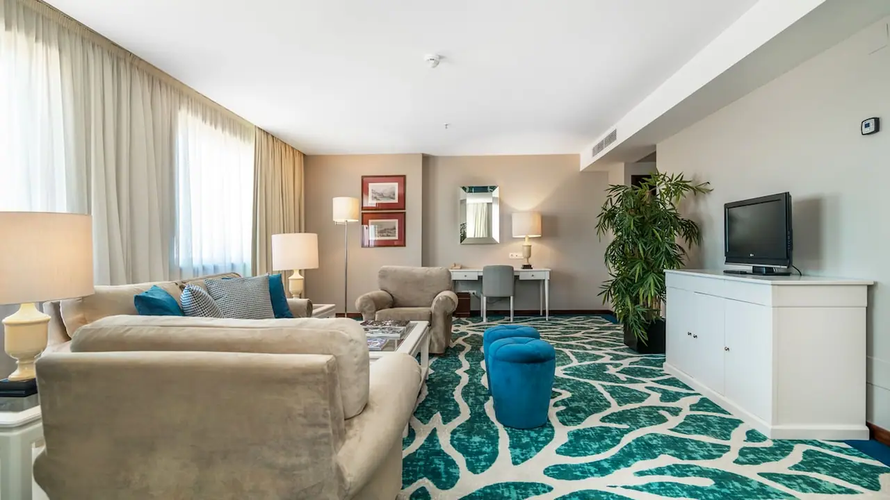 Holiday Inn Porto Gaia